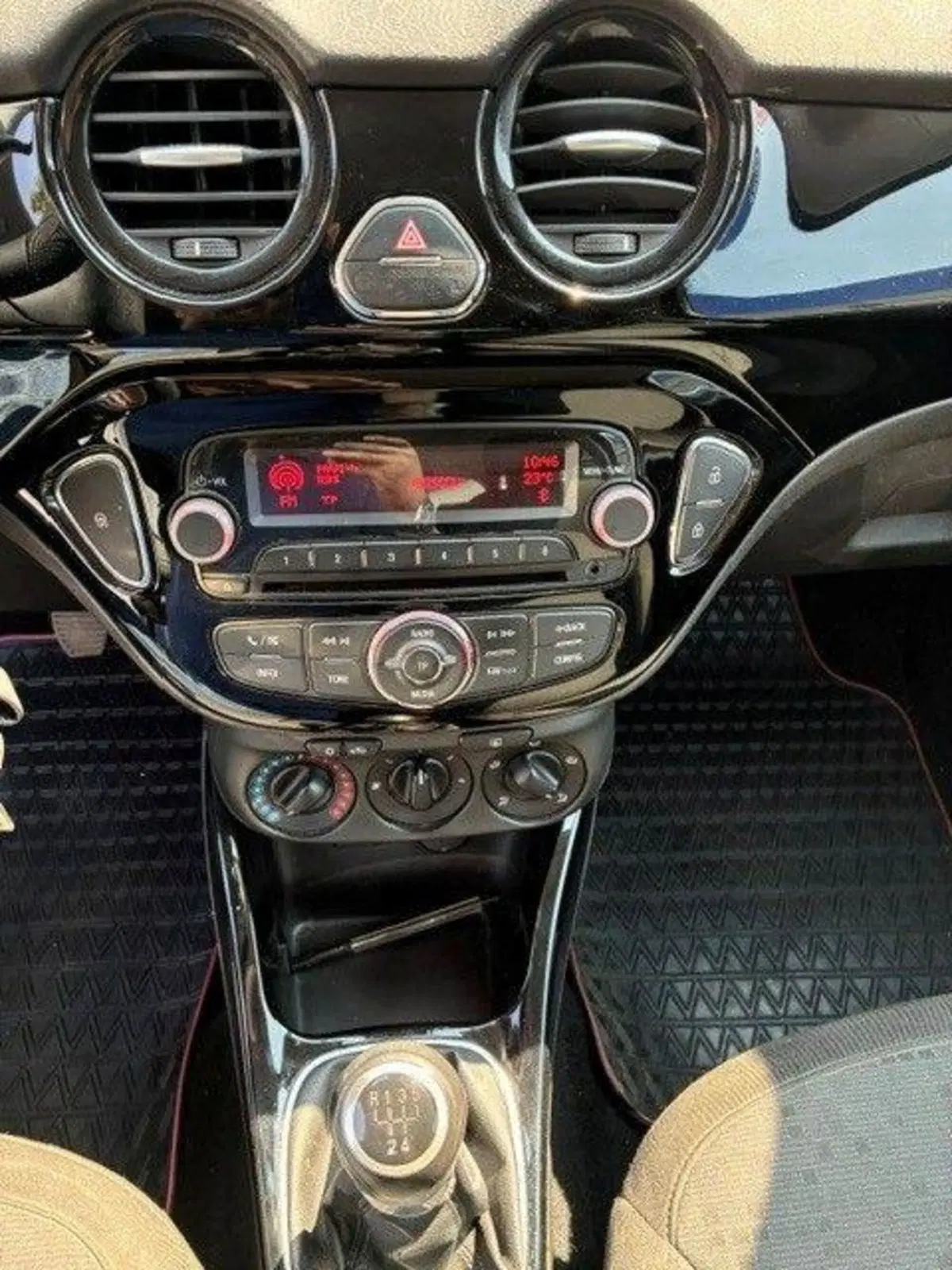 Opel Adam usata a Milano (13)
