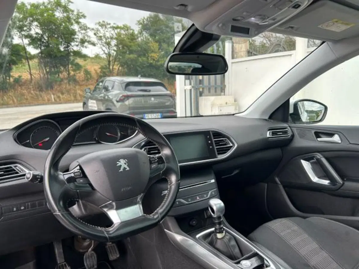 Peugeot 308 usata a Campobasso (20)
