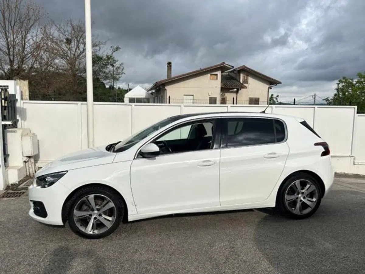 Peugeot 308 usata a Campobasso (7)