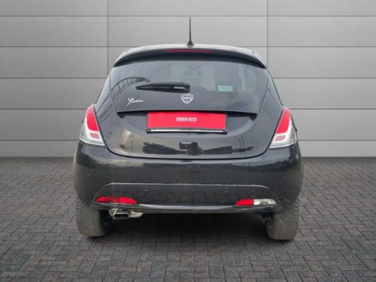Lancia Ypsilon usata a Vercelli (11)