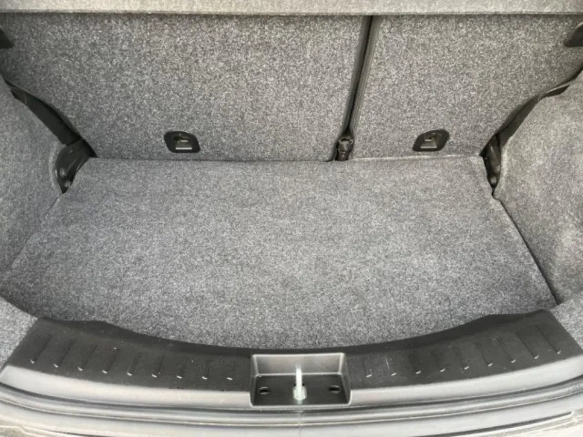 Lancia Ypsilon usata a Vercelli (5)