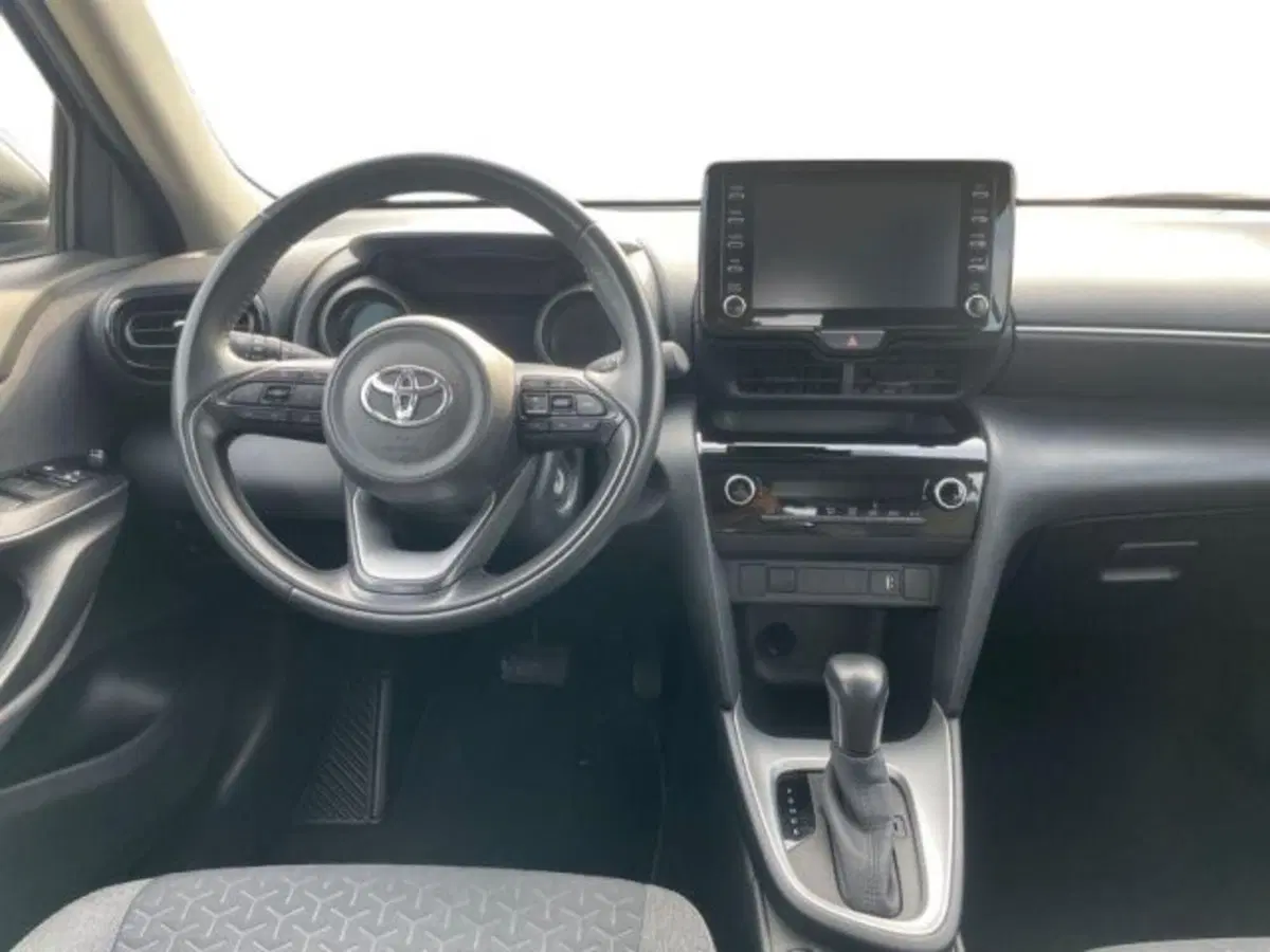 Toyota Yaris Cross usata a Vercelli (8)