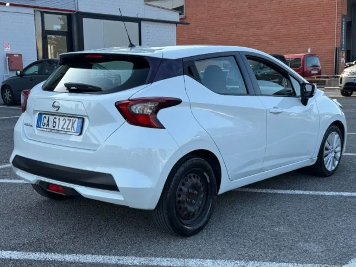 Nissan Micra usata a Lucca (3)