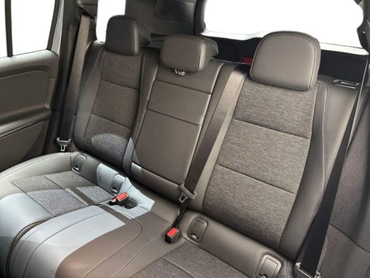 Mercedes-Benz GLB nuova a Bologna (9)