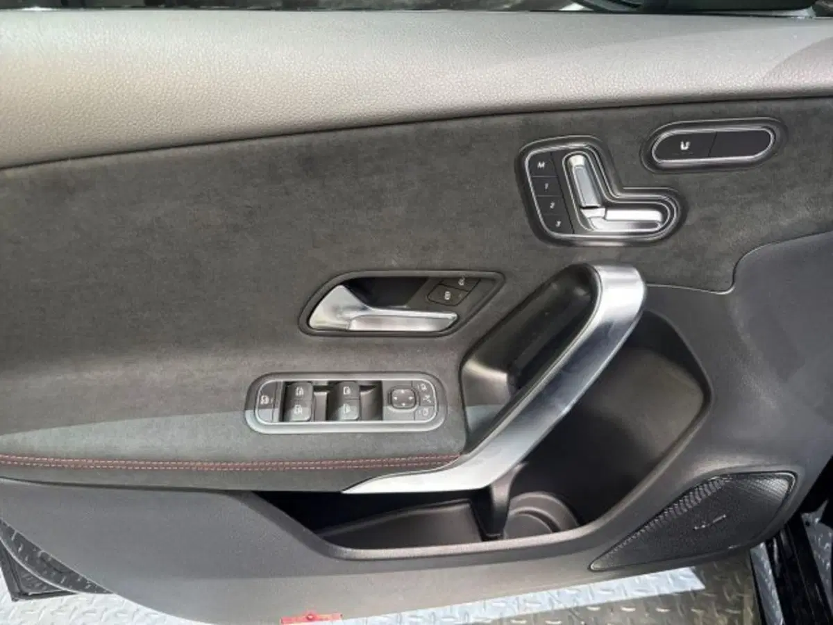 Mercedes-Benz Classe A nuova a Bologna (10)
