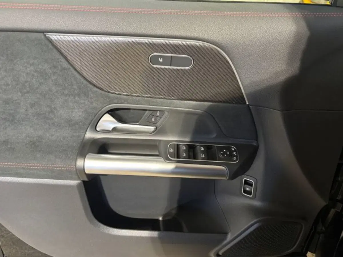 Mercedes-Benz GLA SUV nuova a Bologna (10)