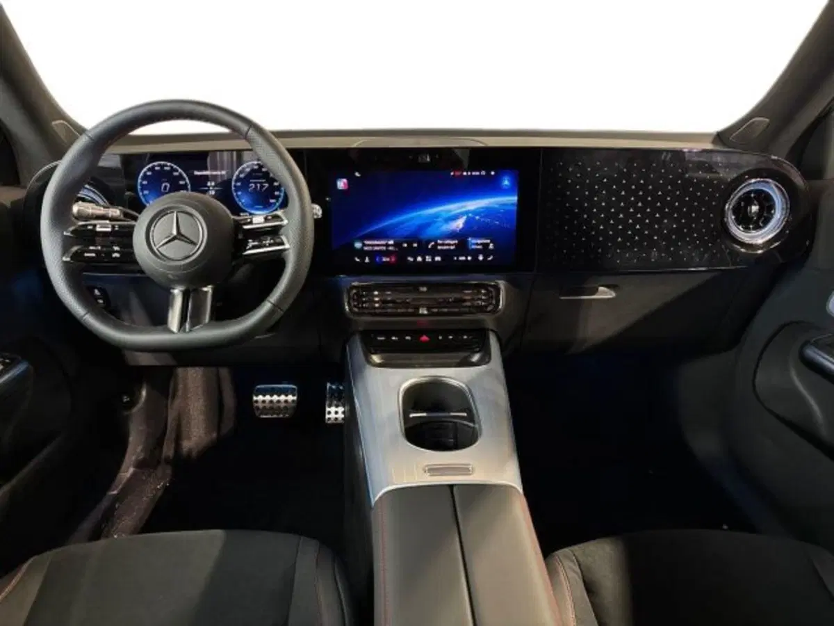 Mercedes-Benz GLB nuova a Bologna (13)