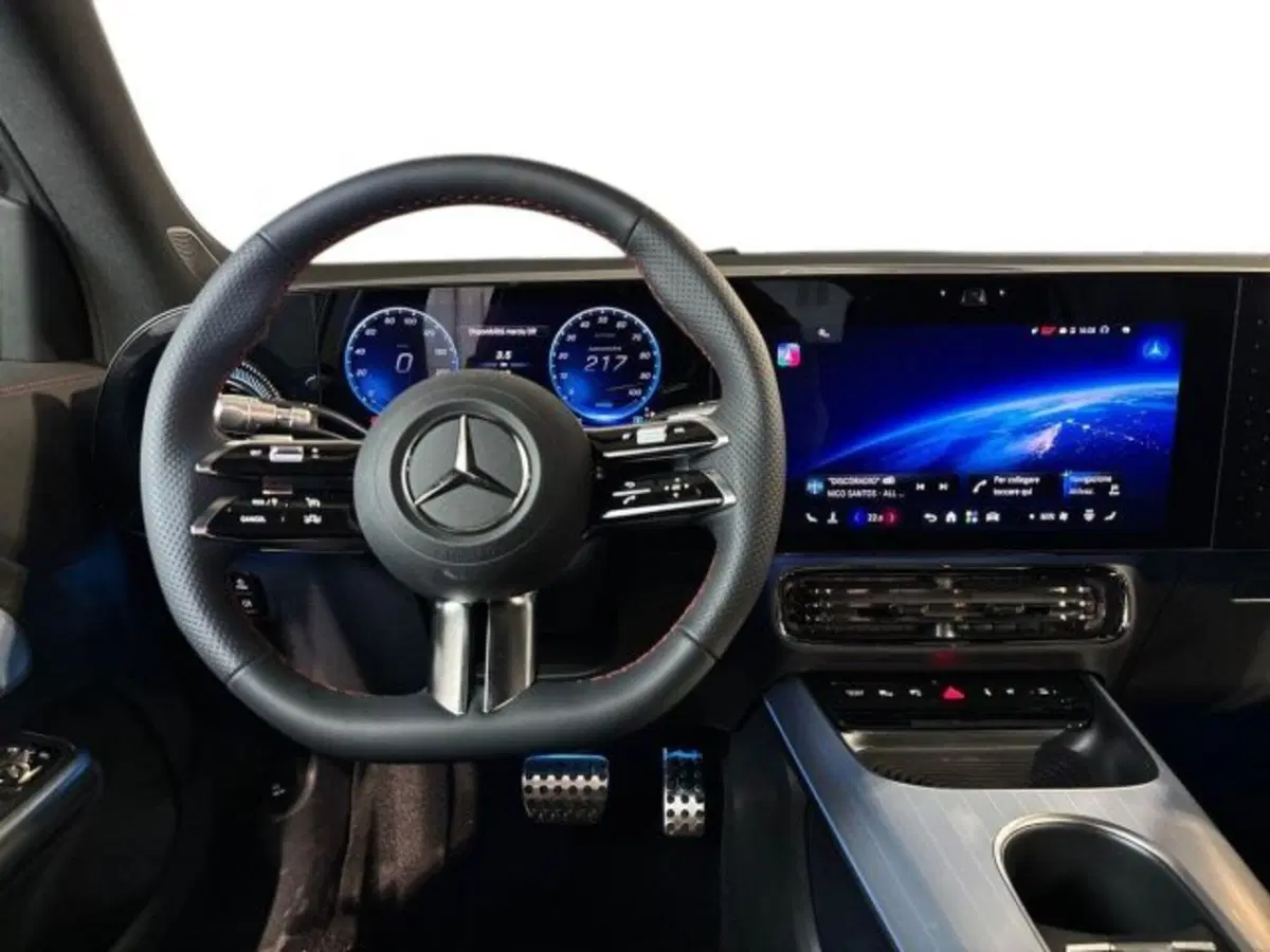 Mercedes-Benz GLB nuova a Bologna (14)