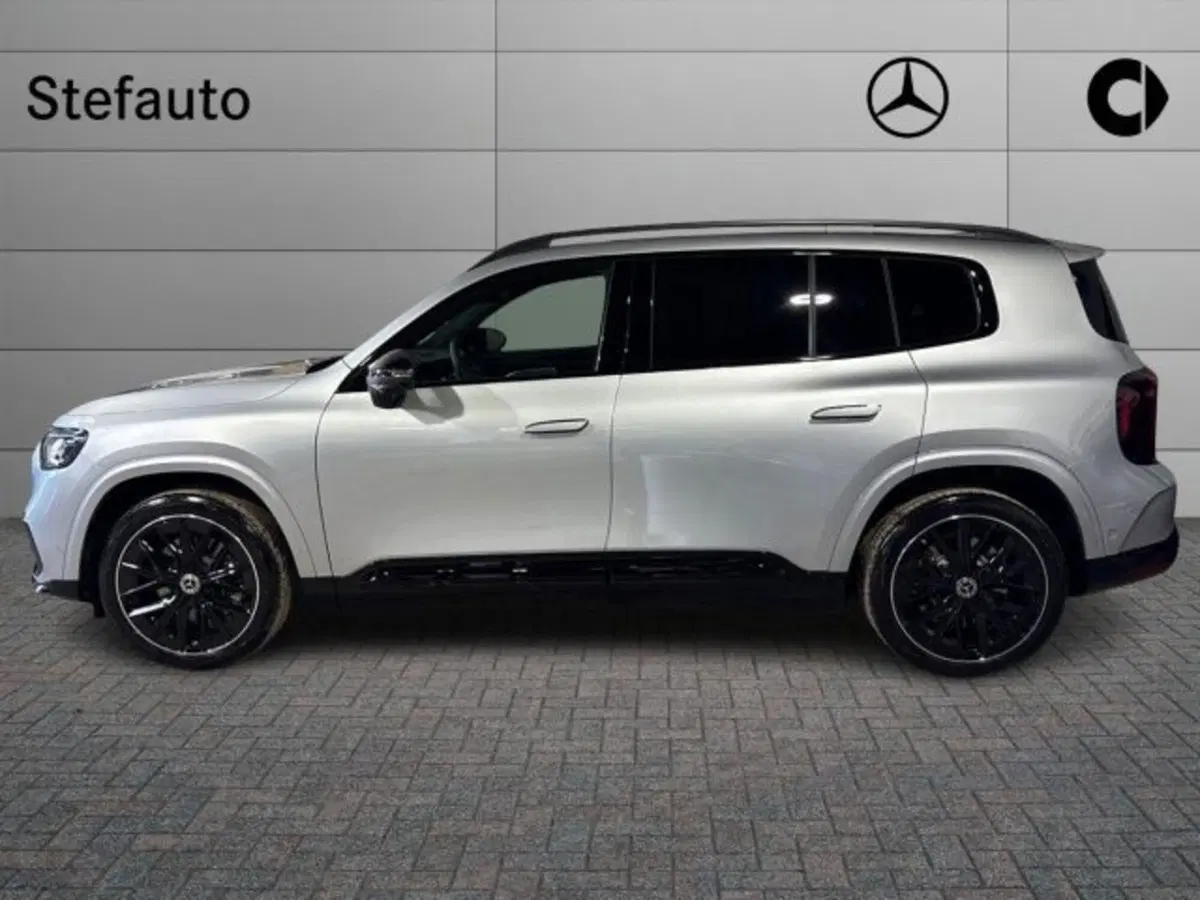 Mercedes-Benz GLB nuova a Bologna (3)