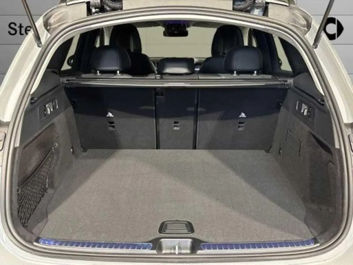 Mercedes-Benz GLC nuova a Bologna (7)