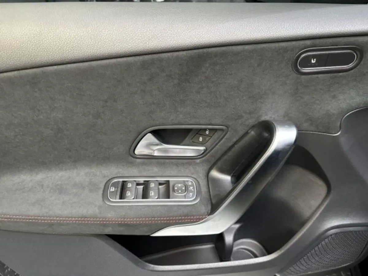 Mercedes-Benz Classe A nuova a Bologna (10)
