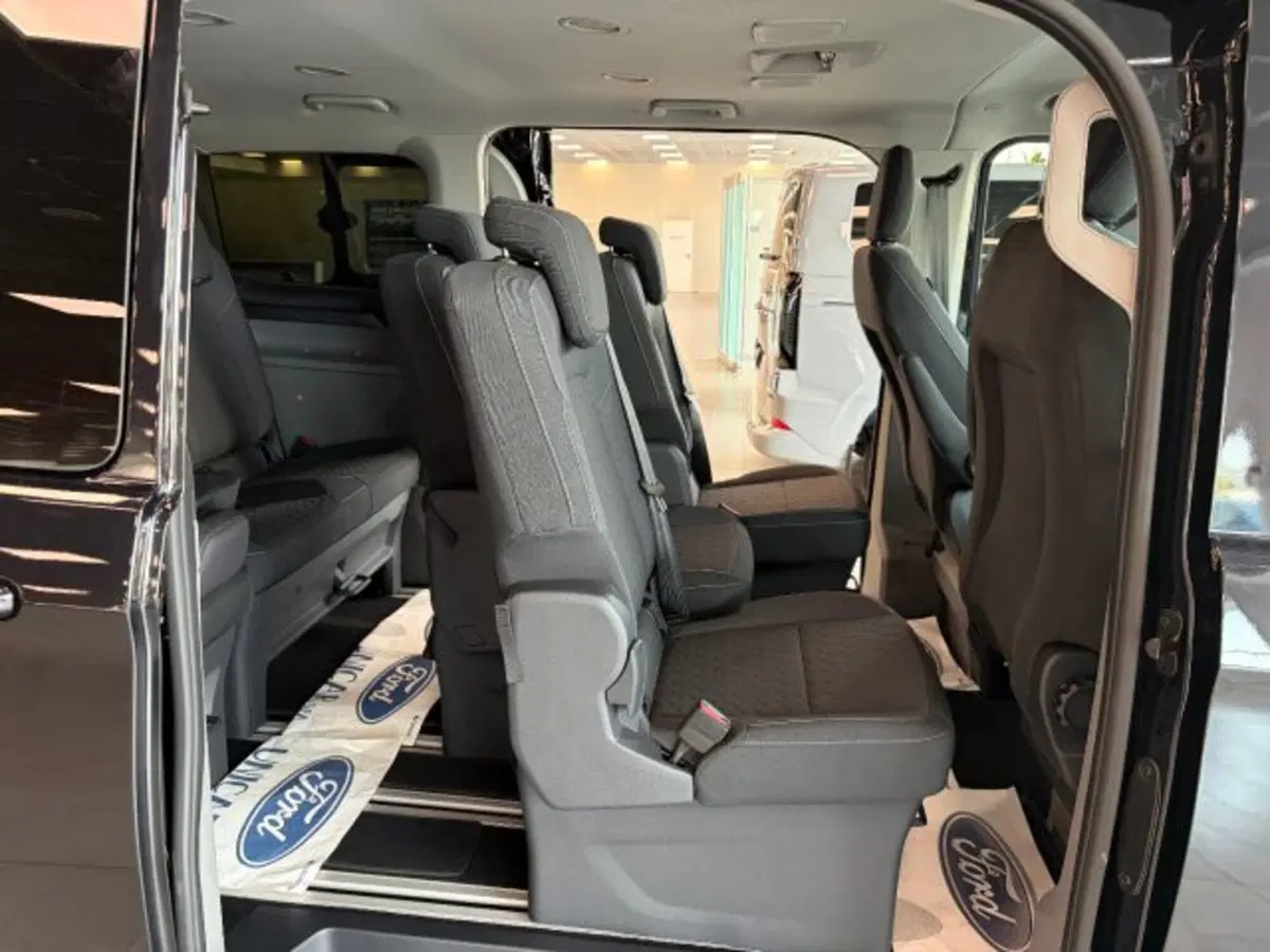 Ford Tourneo Custom nuova a Cuneo (9)