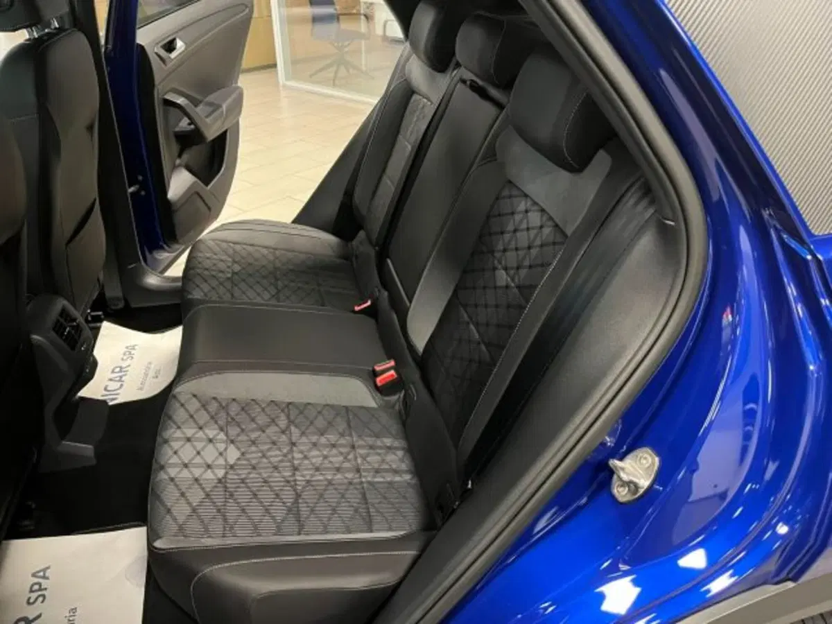 Volkswagen T-Roc usata a Cuneo (14)