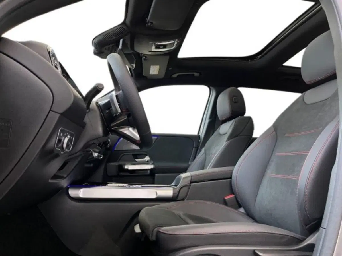 Mercedes-Benz GLB nuova a Verona (10)