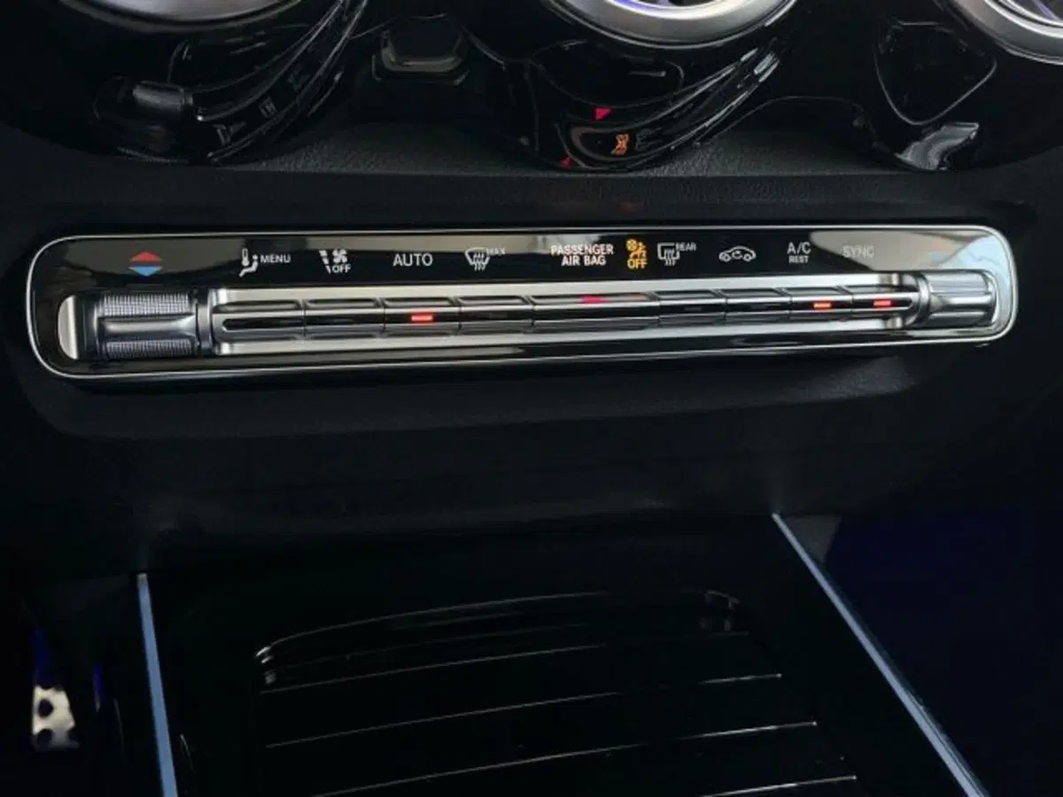 Mercedes-Benz GLB nuova a Verona (13)