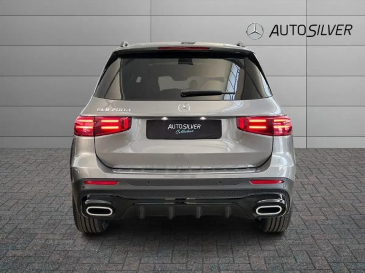 Mercedes-Benz GLB nuova a Verona (4)