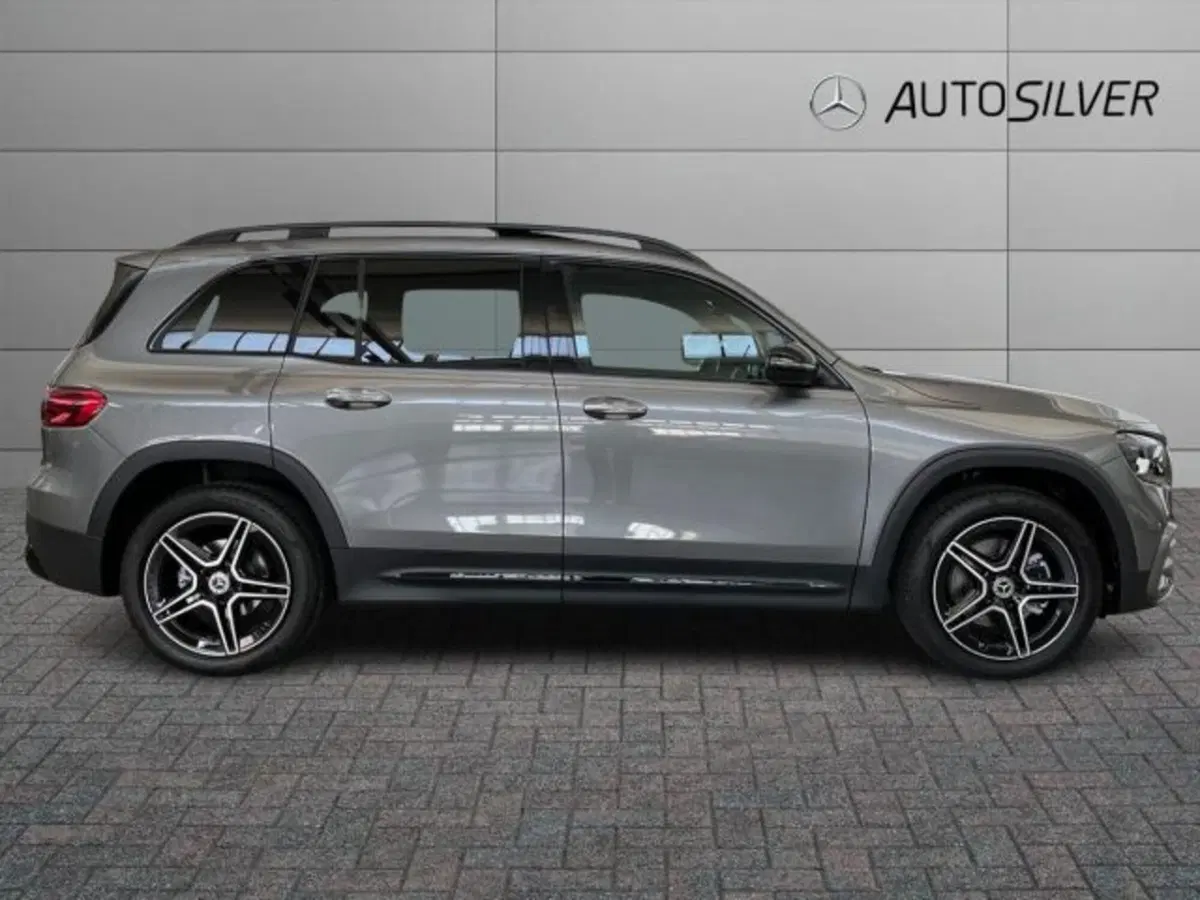 Mercedes-Benz GLB nuova a Verona (5)