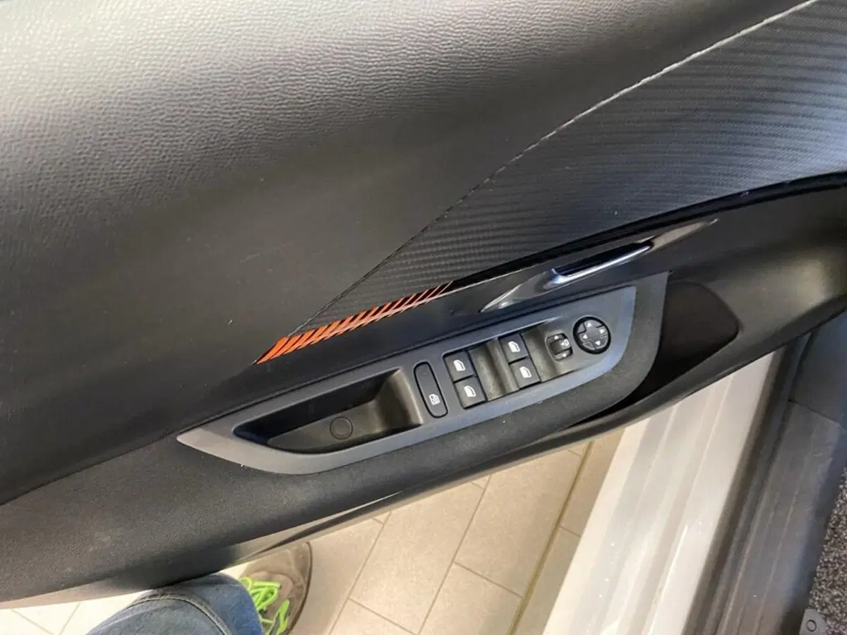 Peugeot 208 usata a Torino (12)