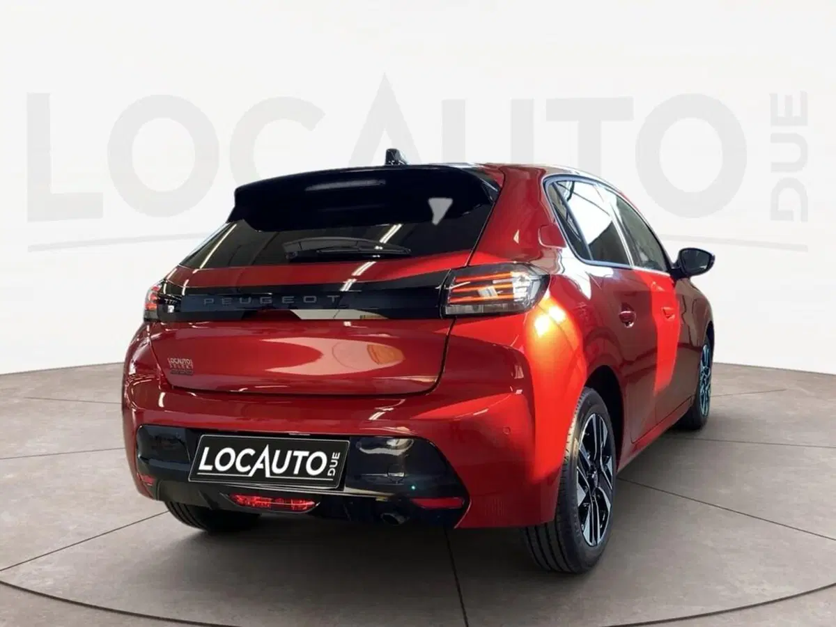 Peugeot 208 nuova a Torino (4)