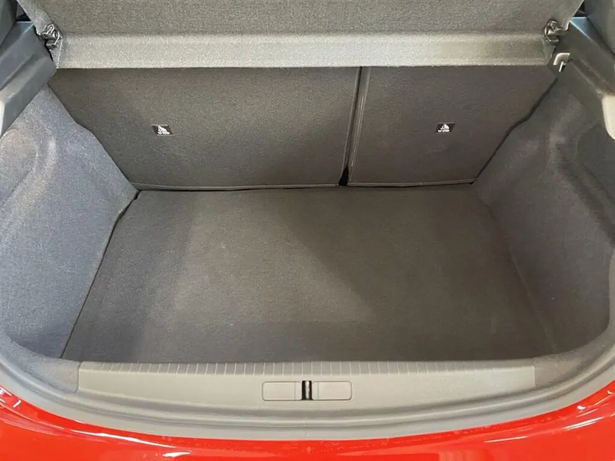 Peugeot 208 nuova a Torino (9)