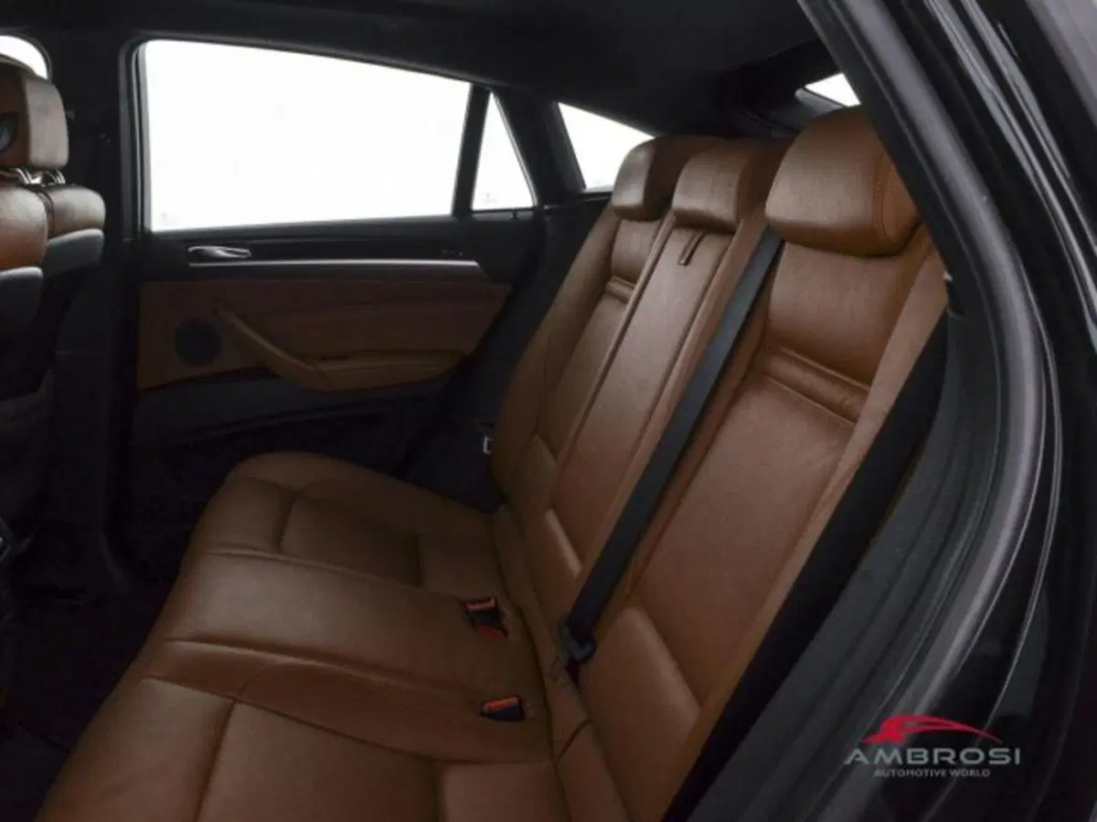 BMW X6 usata a Perugia (10)