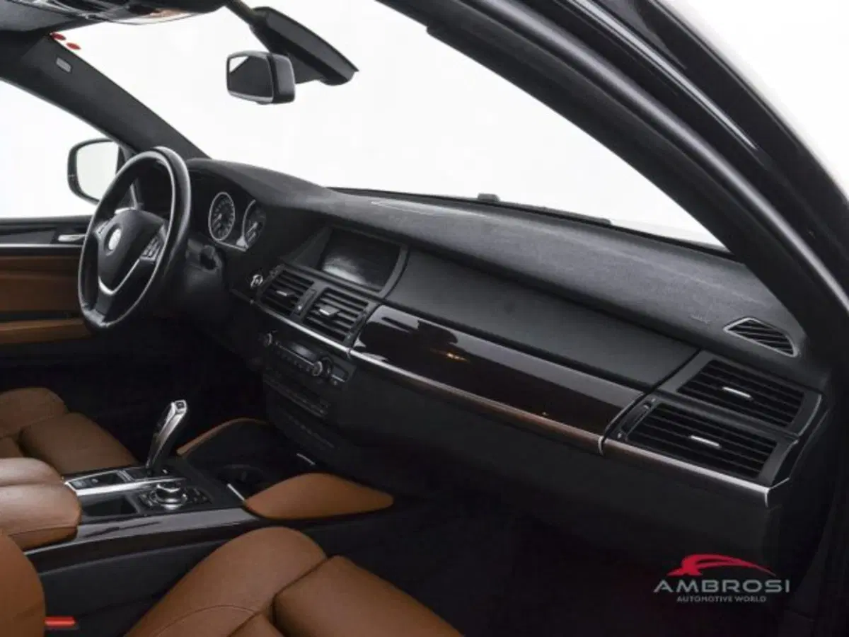 BMW X6 usata a Perugia (12)