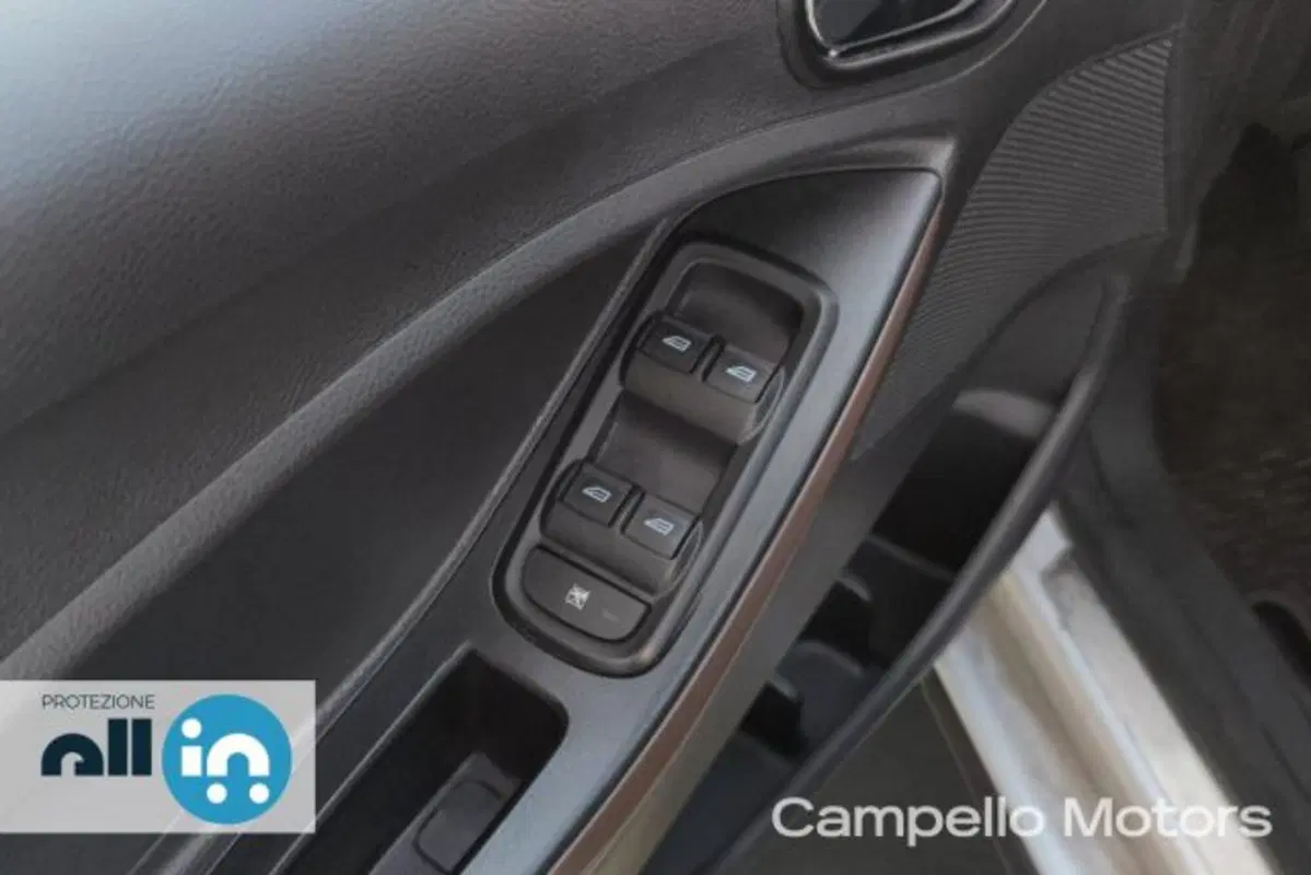 Ford Ka usata a Venezia (16)
