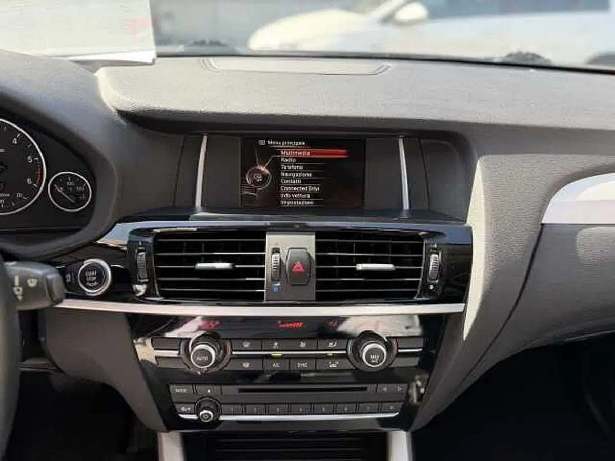 BMW X4 usata a Genova (9)