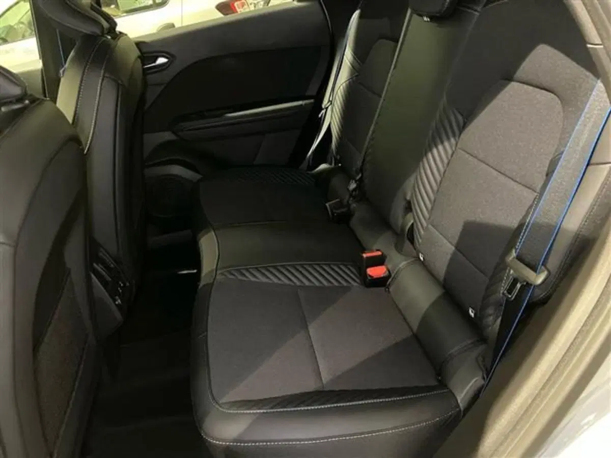 Renault Symbioz nuova a Como (12)