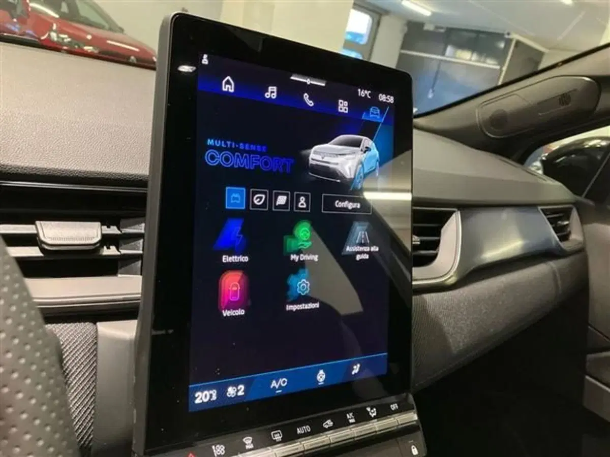 Renault Symbioz nuova a Como (14)