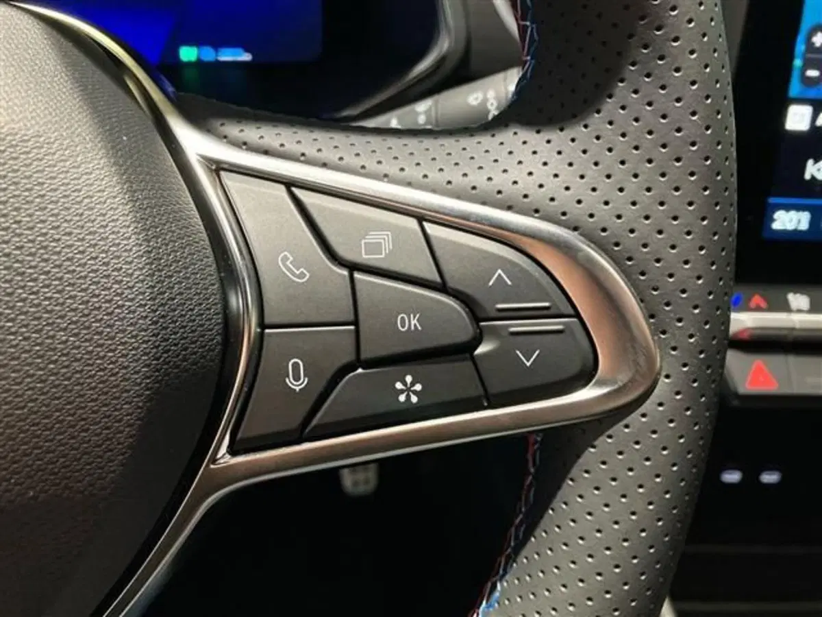 Renault Symbioz nuova a Como (19)