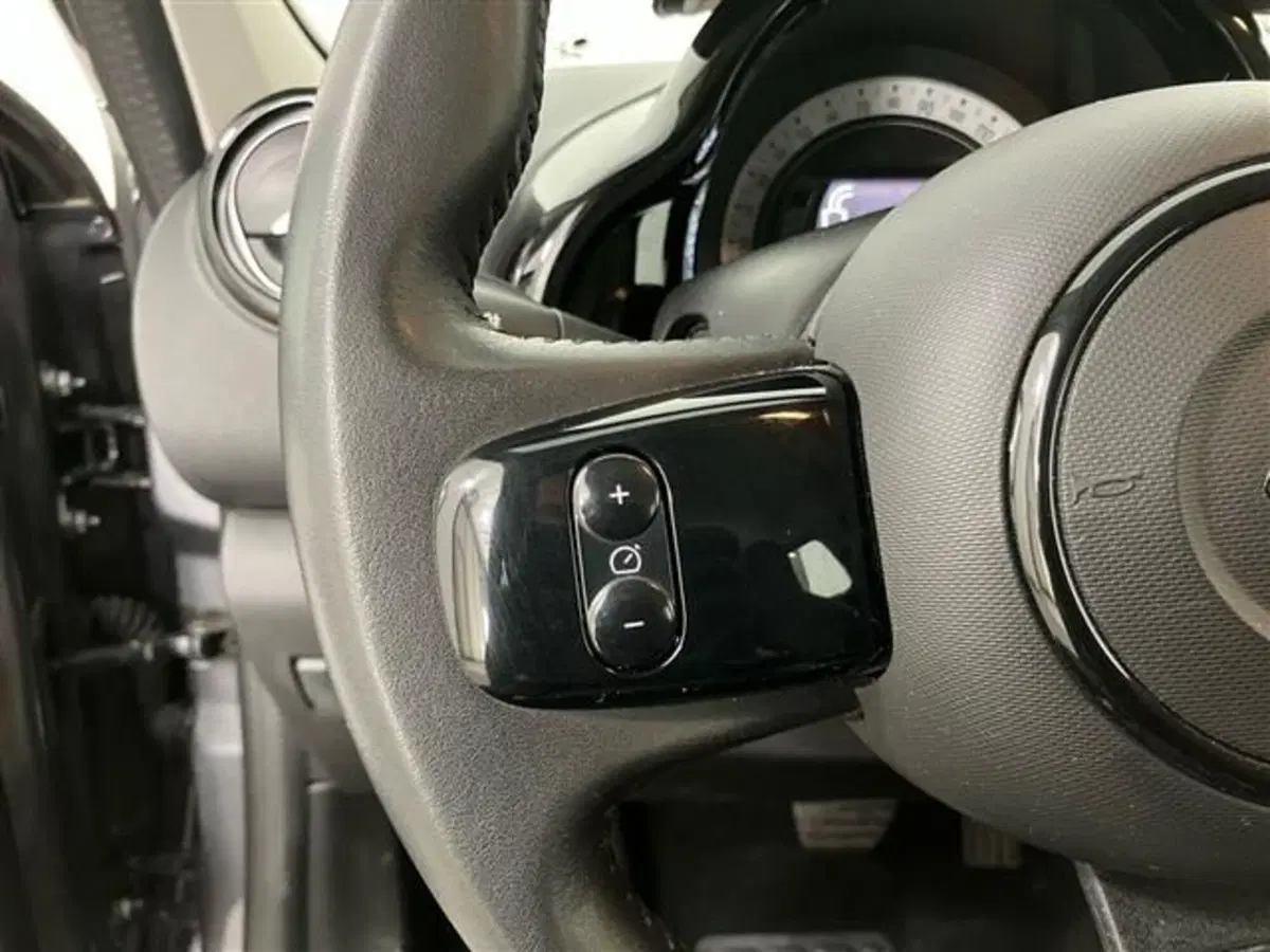 Renault Twingo usata a Como (19)