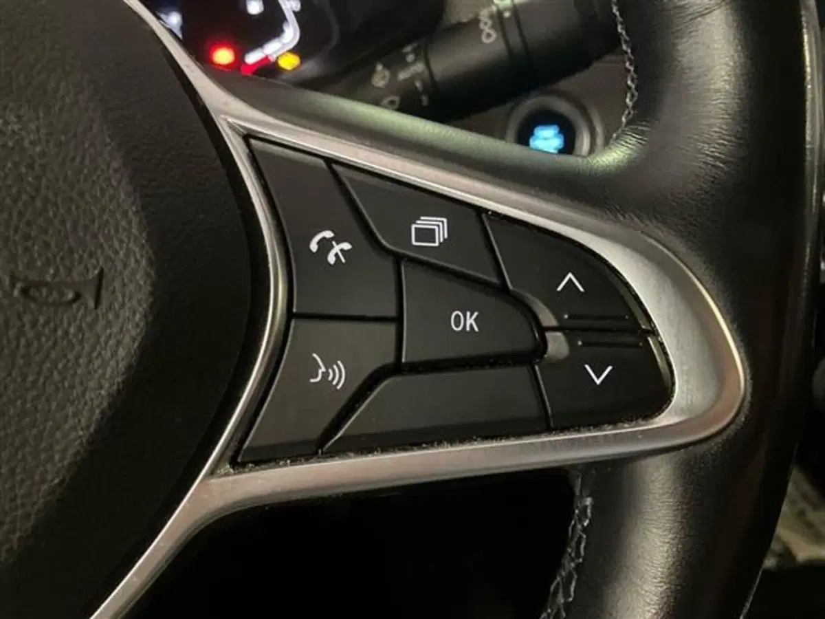 Renault Arkana usata a Como (18)