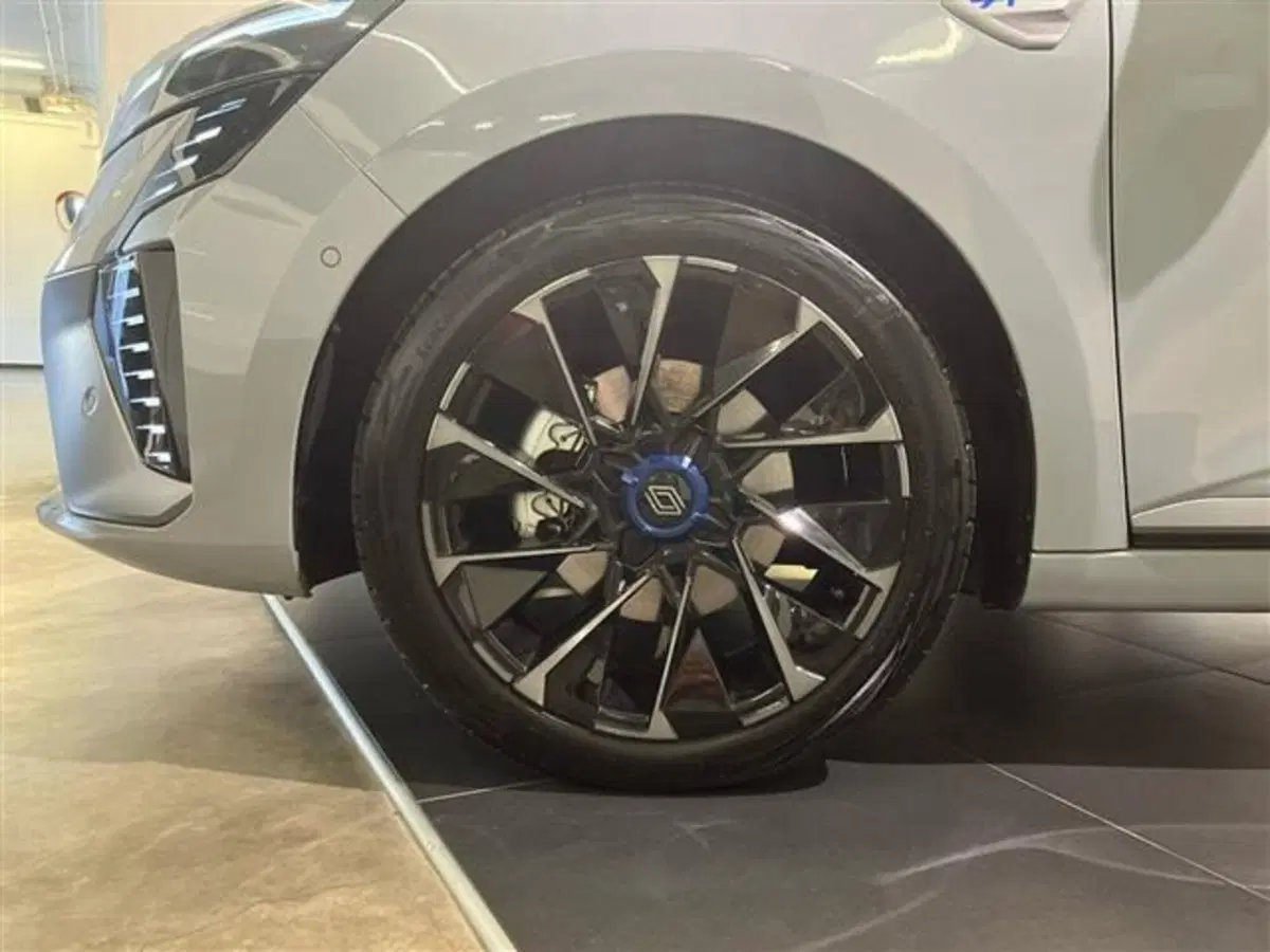 Renault Clio usata a Como (8)
