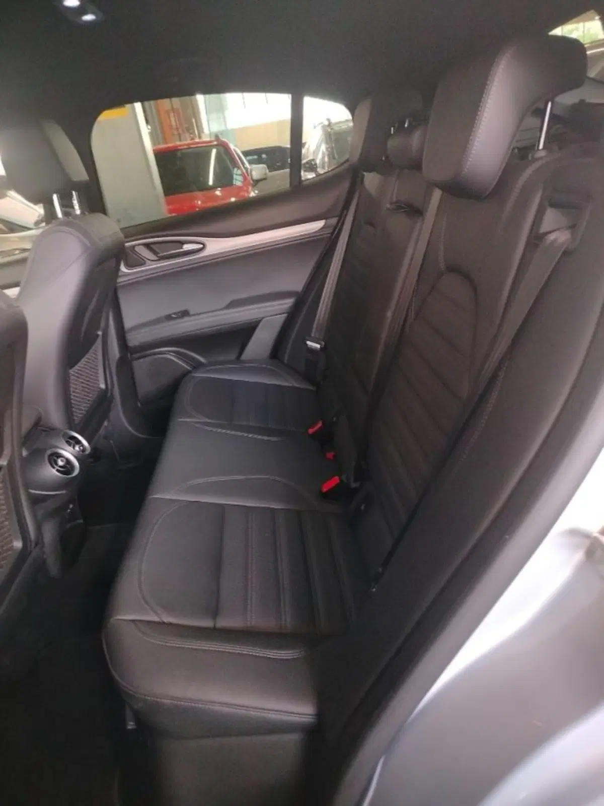 Alfa Romeo Stelvio usata a Forlì-Cesena (15)