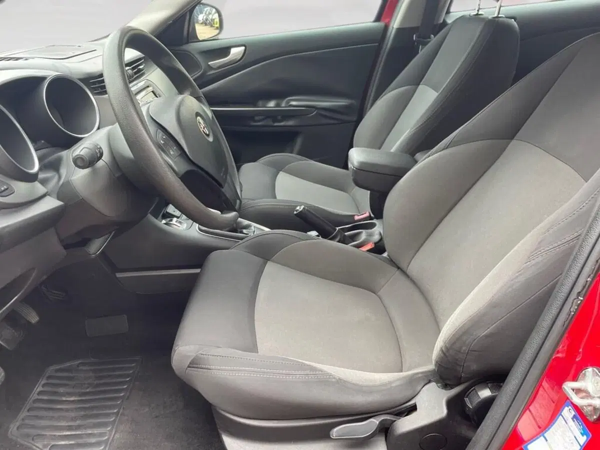 Alfa Romeo Giulietta usata a Torino (6)