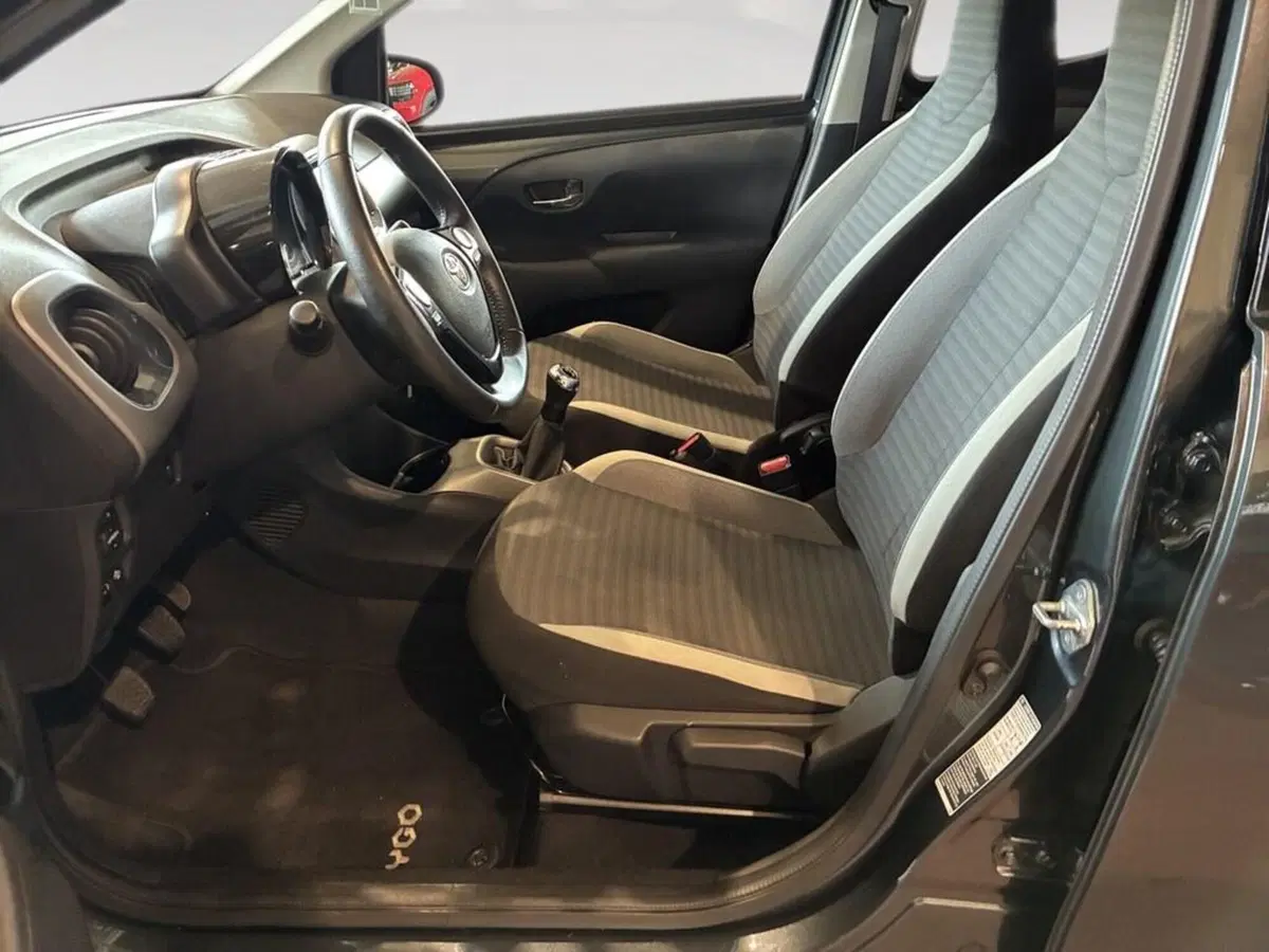 Toyota Aygo usata a Torino (7)