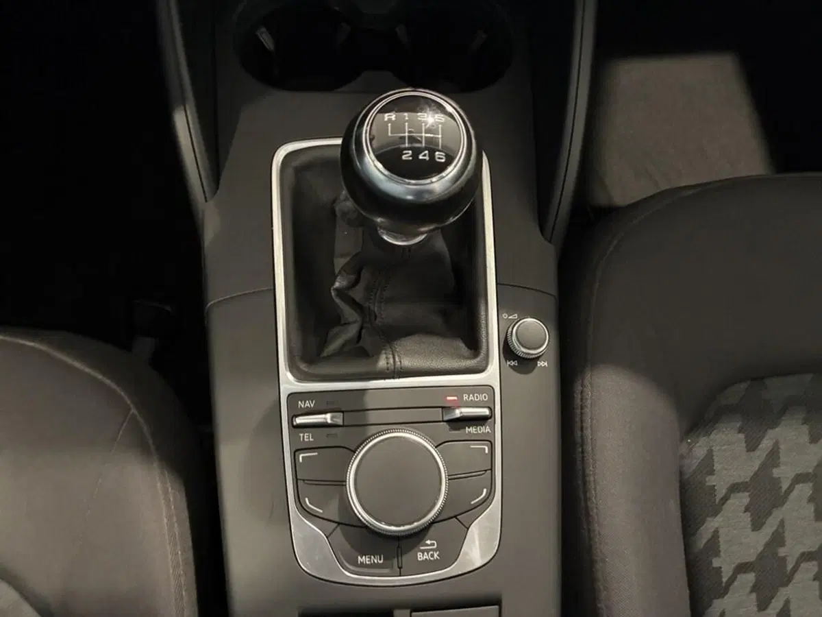 Audi A3 Sportback usata a Torino (11)