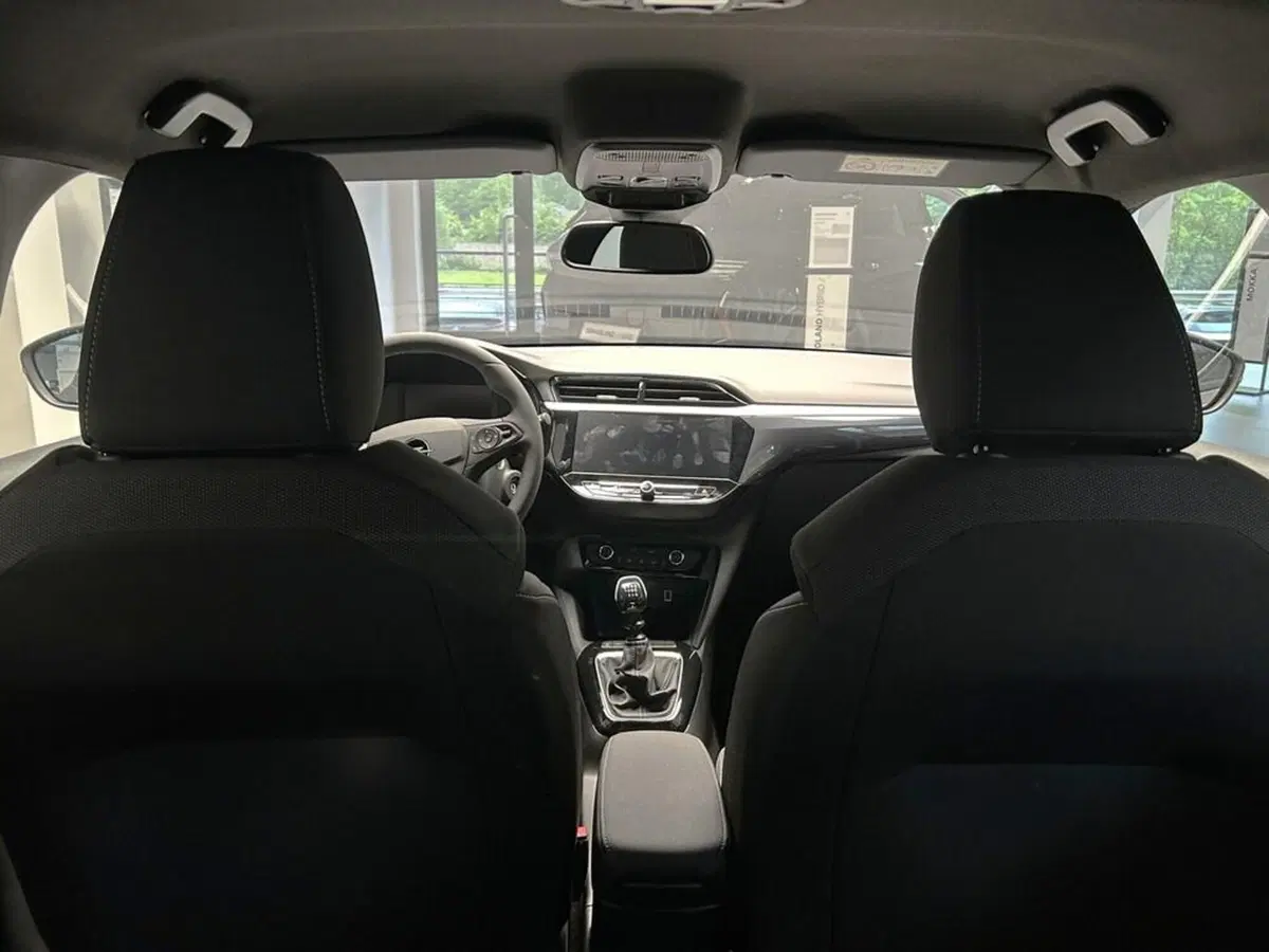 Opel Corsa nuova a Sondrio (15)