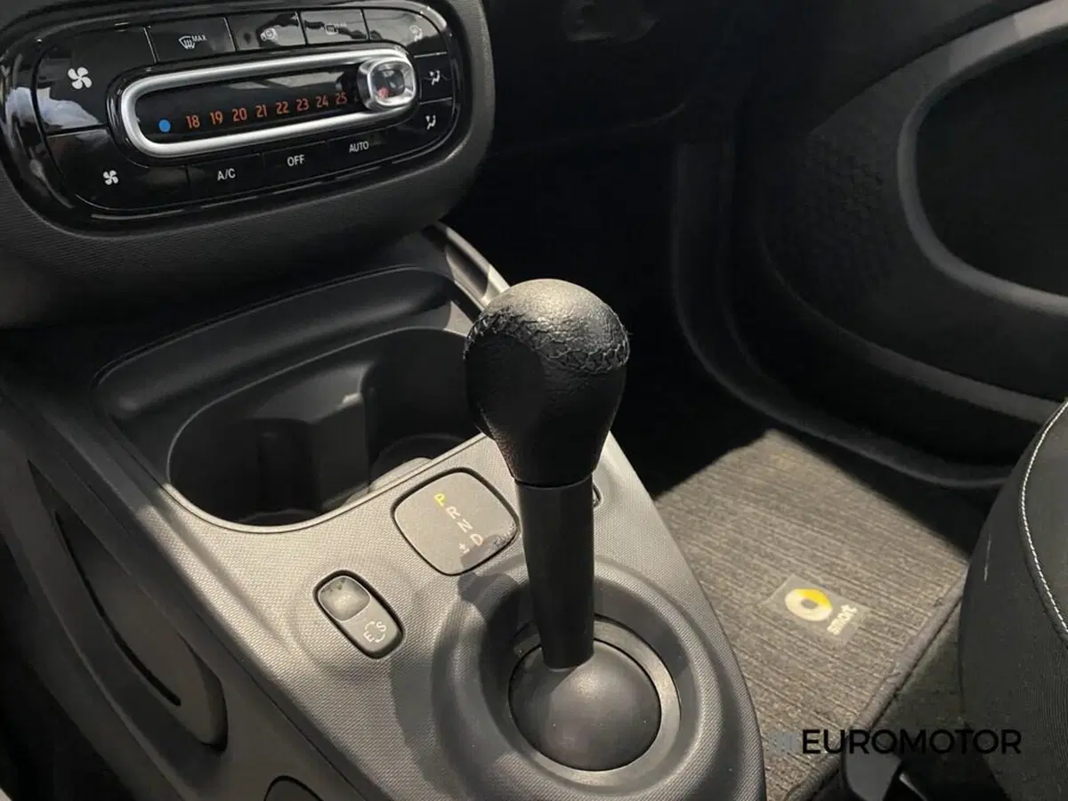 smart Fortwo usata a Bari (14)