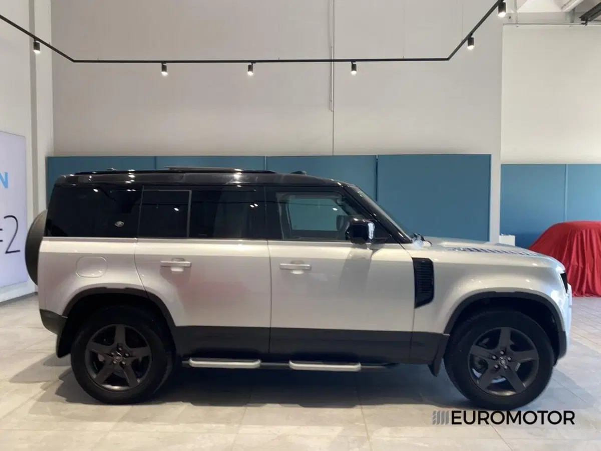 Land Rover Defender usata a Bari (12)