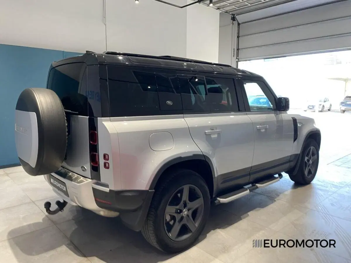 Land Rover Defender usata a Bari (15)