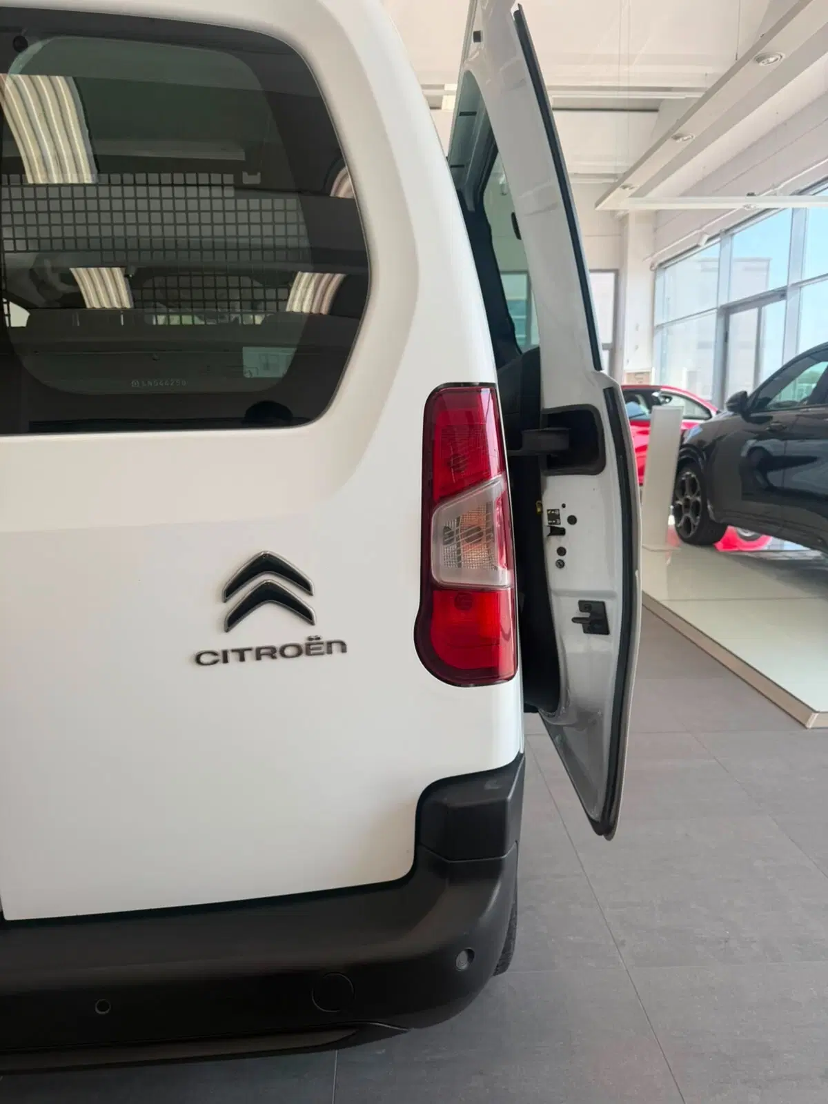 Citroen Berlingo usata a Sassari (9)