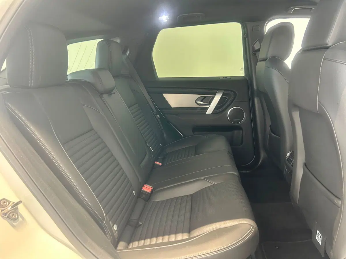 Land Rover Discovery Sport usata a Napoli (5)