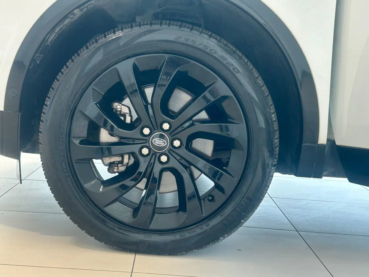Land Rover Discovery Sport usata a Napoli (9)