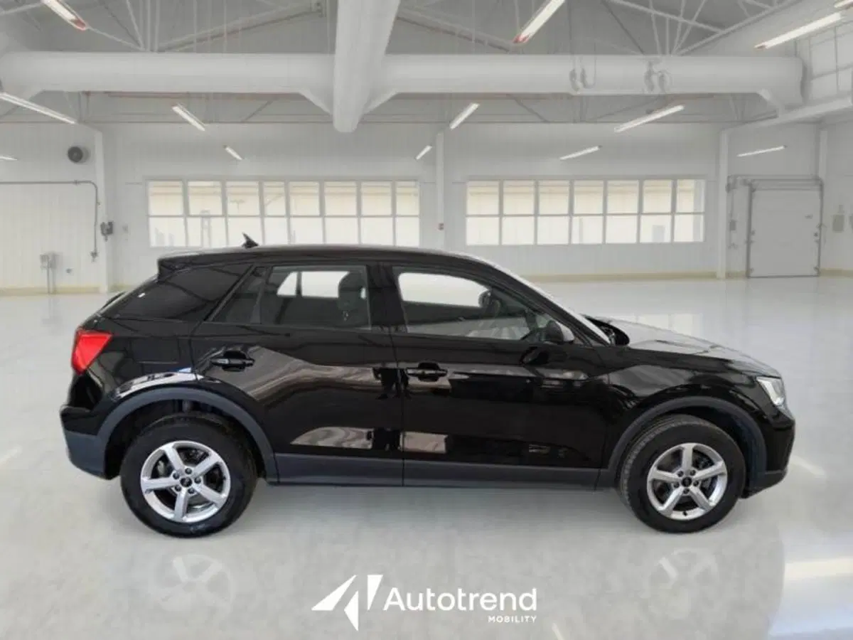 Audi Q2 usata a Bari (14)
