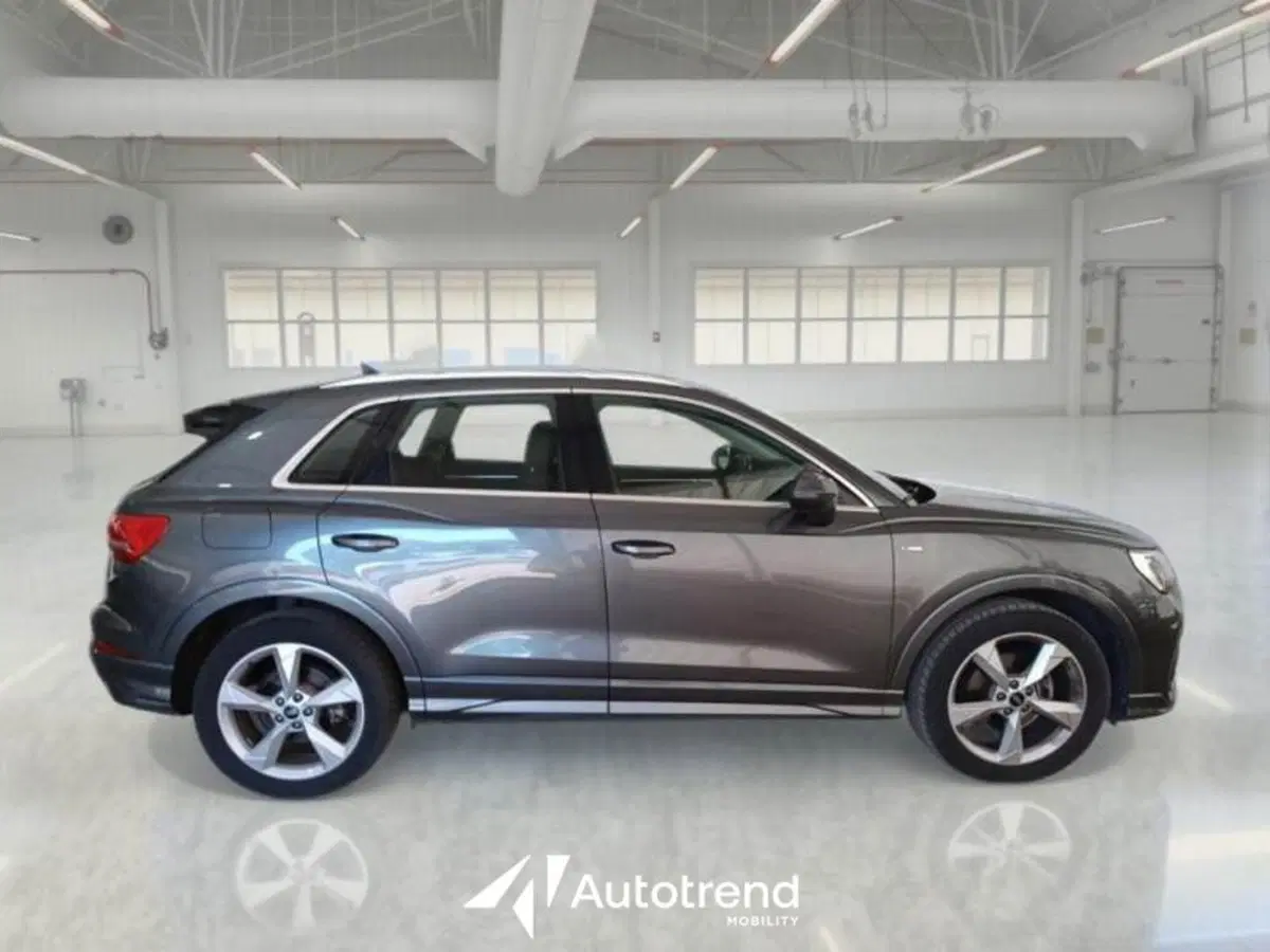 Audi Q3 usata a Bari (14)