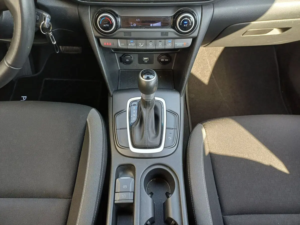 Hyundai Kona usata a Alessandria (14)