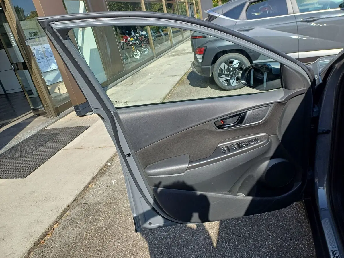 Hyundai Kona usata a Alessandria (7)