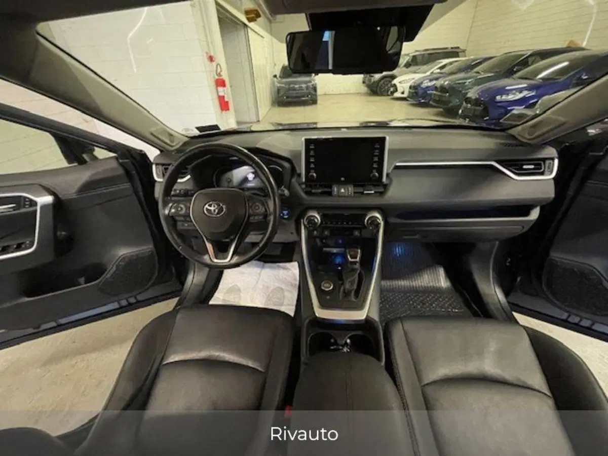 Toyota Rav4 usata a Como (8)